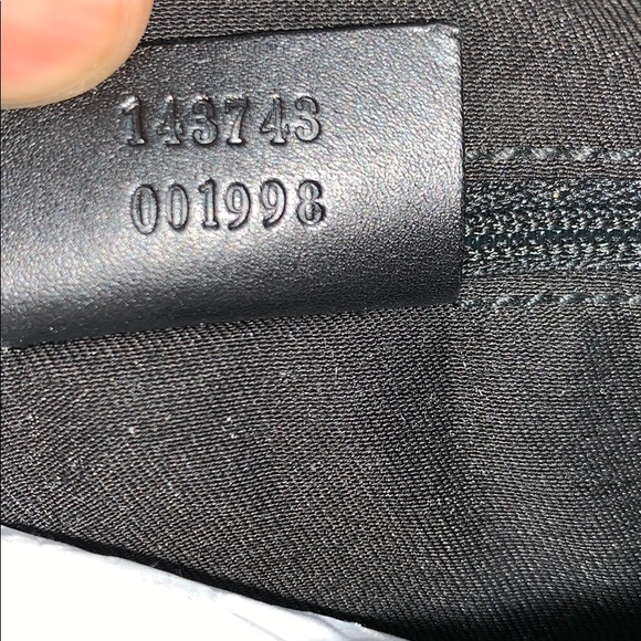 NEW GUCCI Hobo Bag - Picture 2 of 8